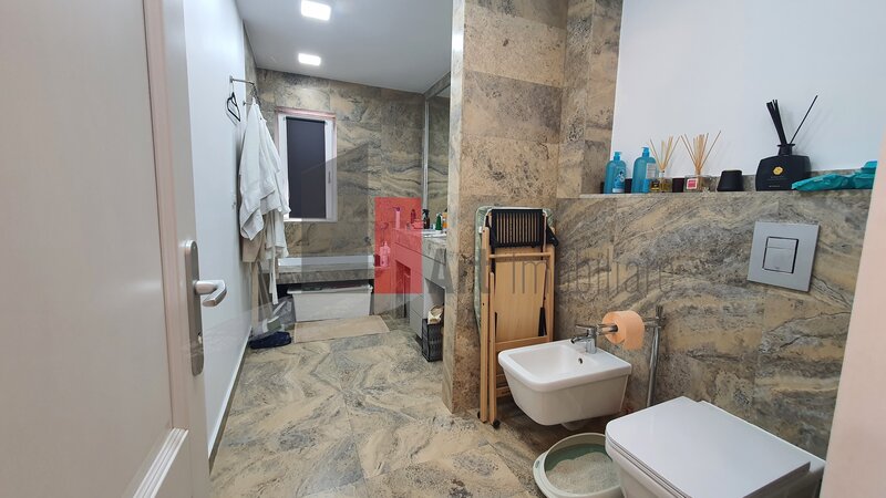 Straulesti, apartament spatios 147 mp, 4 camere, 2 bai, mobilat si utilat complet,